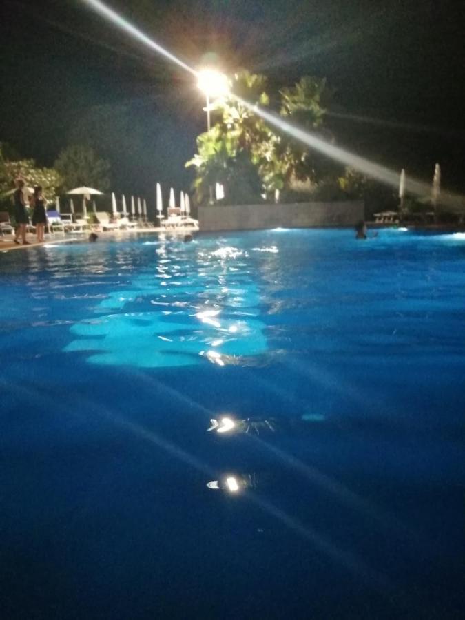 Oasi Bianca Hotel Pomposa Екстериор снимка