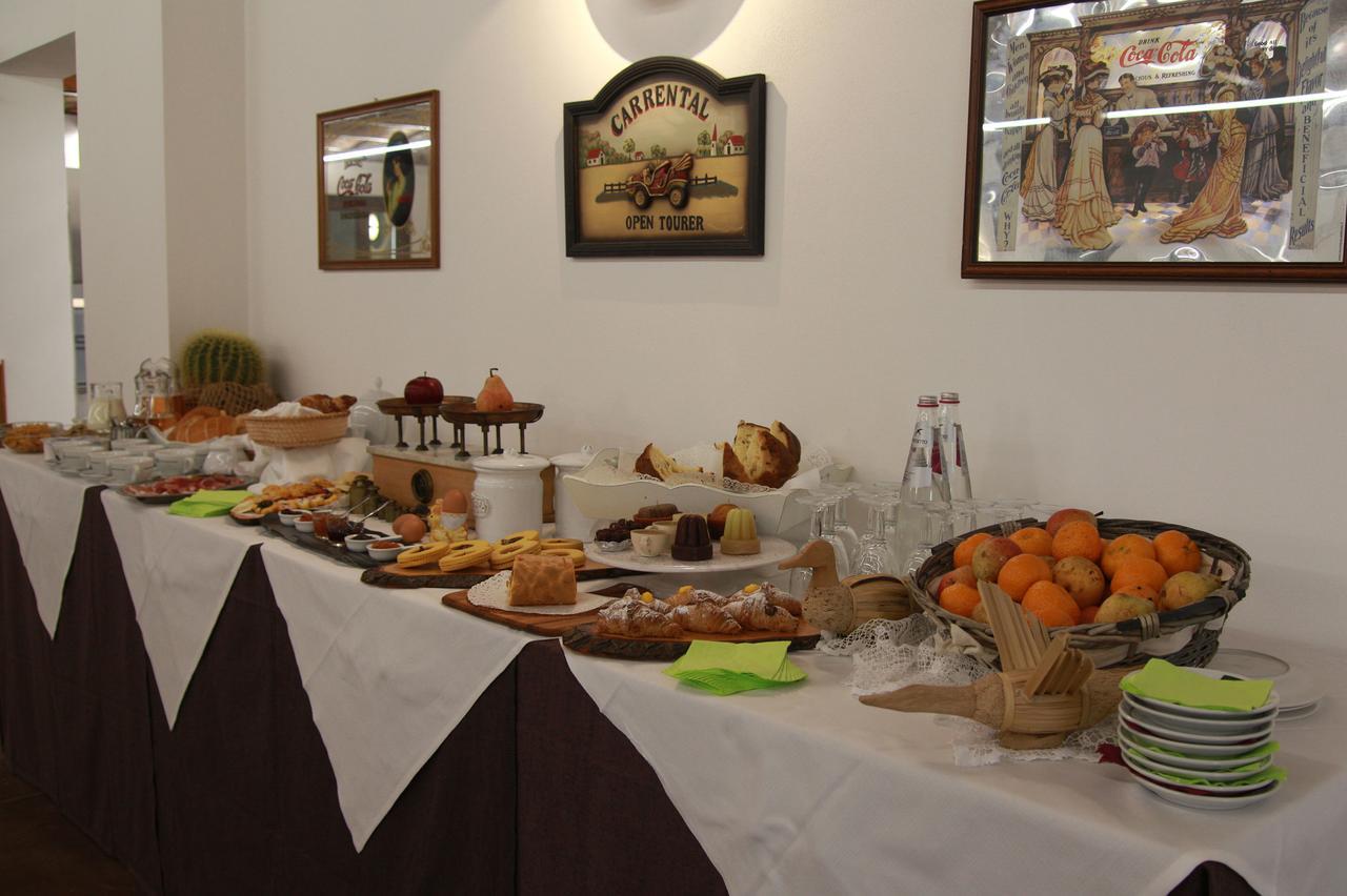 Oasi Bianca Hotel Pomposa Екстериор снимка