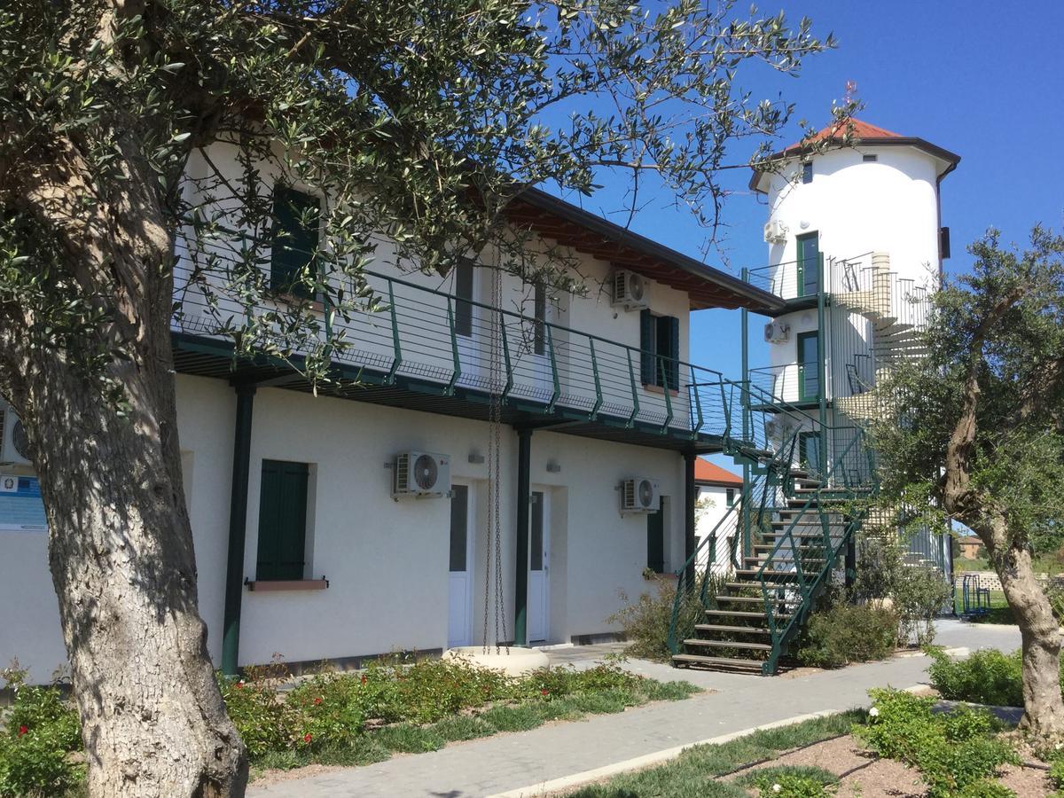 Oasi Bianca Hotel Pomposa Екстериор снимка